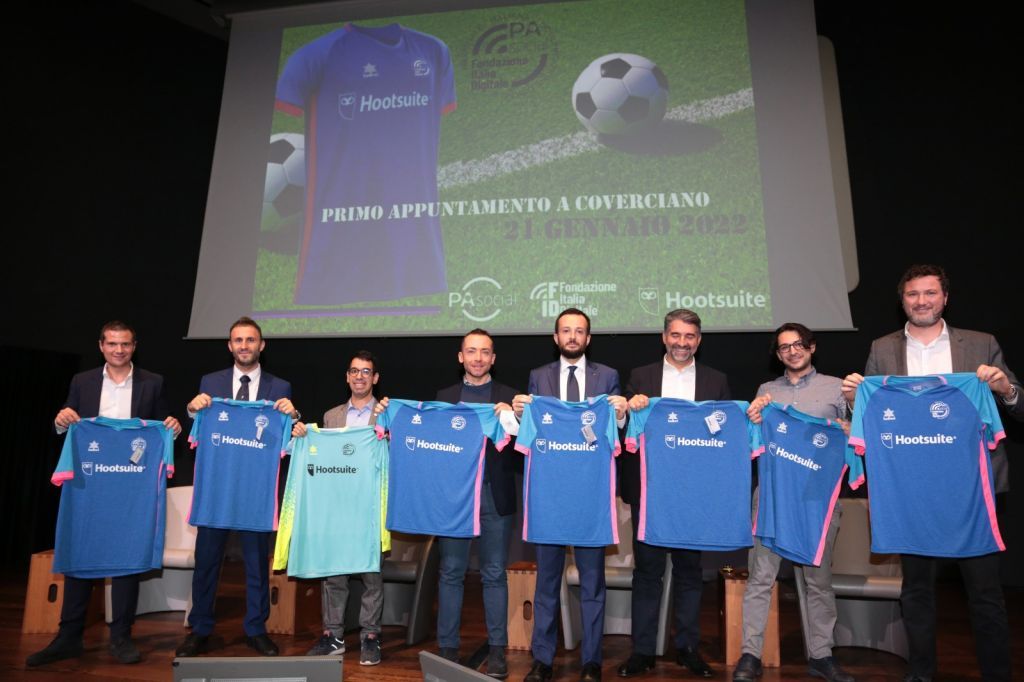 Nasce la Nazionale Italiana Comunicazione Digitale. In campo anche Capotondi, Pepe, Pennacchioli insieme ai professionisti dei social di PA e imprese