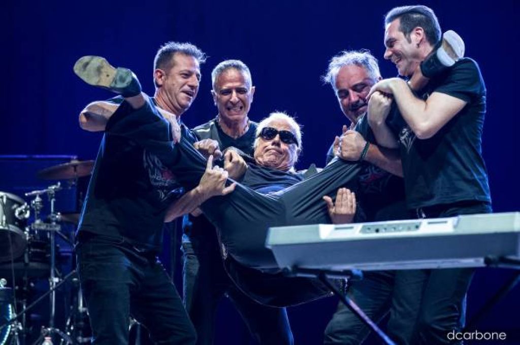 TUTTO TEO  IL ONE MAN SHOW DI TEOCOLI  al Teatro Manzoni di Milano