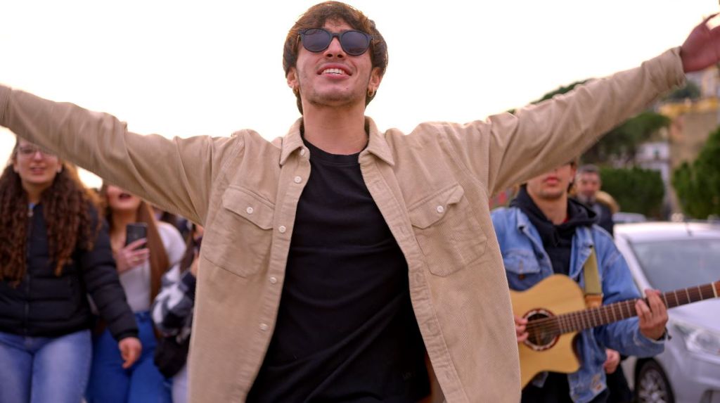 DEDDY : online il video di ''CASA GIGANTE''. il racconto dello street tour nelle principali piazza italiane