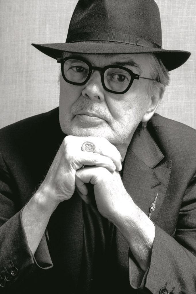 Premio Bianca d’Aponte: Mauro Pagani trionfa nella carriera musicale e incanta la Città di Aversa