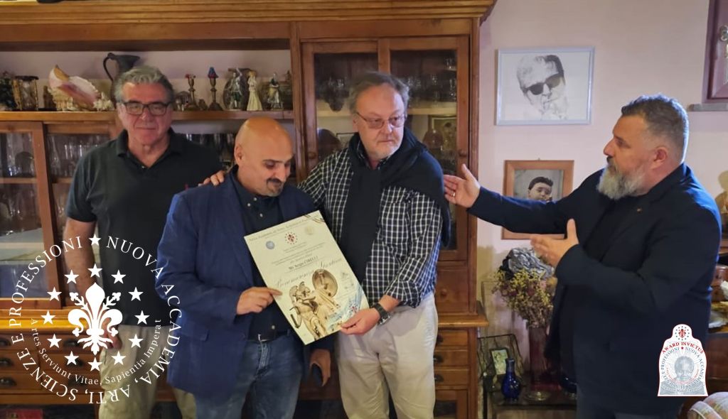 L’Accademia per le Arti Scienze e Professioni premia l’Ispettore Superiore della Polizia di Stato Sergio Cirelli.