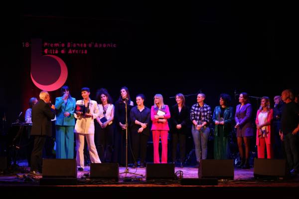 Cantautrici: al via le iscrizioni al Premio Bianca d’Aponte