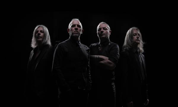 The Elephant Man: la superband con membri di Casablanca, Deasonika, Movida, esordisce con il singolo Valerine.