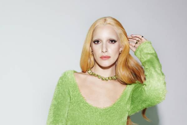 LEVANTE: è la prima artista in Italia a collaborare con YouTube per il format 'Afterparty'. Stasera alle 18.00 un’esclusiva performance live e una chat in diretta con l’artista