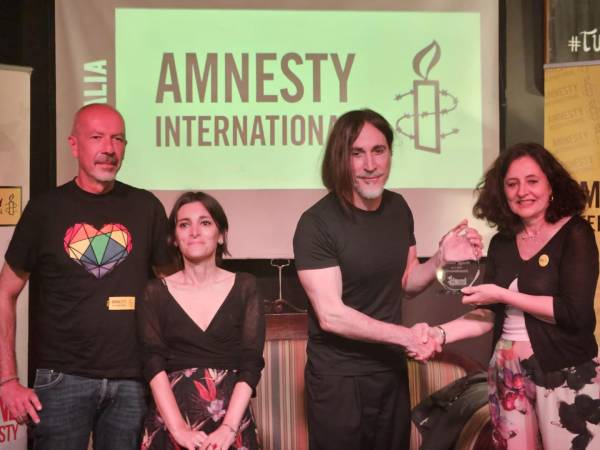 Manuel Agnelli vince il Premio Amnesty International Italia - Sezione Big con il brano “Severodonetsk”