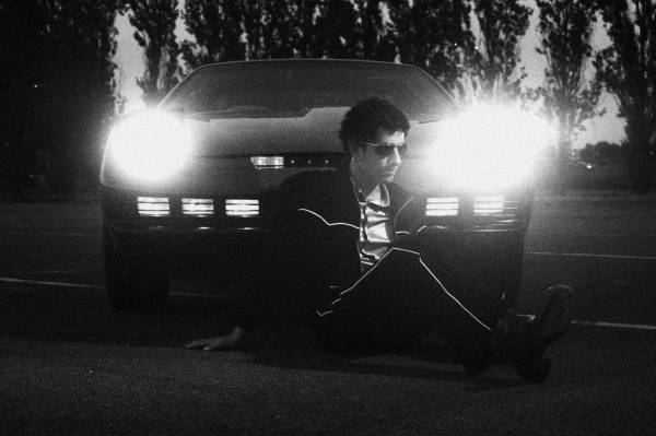 Wayne: Il nuovo singolo “Veleno di Vipera” segna un passo avanti nella sua carriera da solista