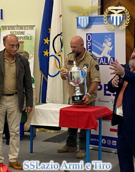 S.S.Lazio Armi e Tiro official Polisportiva SSLazio, dona il “1° Trofeo S.S.Lazio Armi e Tiro - Pretorians” all'Ambasciata del Sudafrica a Roma, per il Progetto Sportivo e Sociale “Pretorians Kruger”.