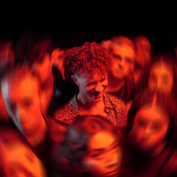 After di Wax: Il Nuovo Singolo Che Rivoluziona il Panorama Musicale Italiano